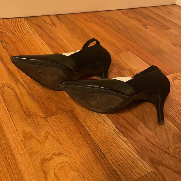 Jones New York Signature ankle strap heels - Picture 5 of 8